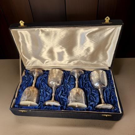 Bestsellers Collection in Silver Goblets-4